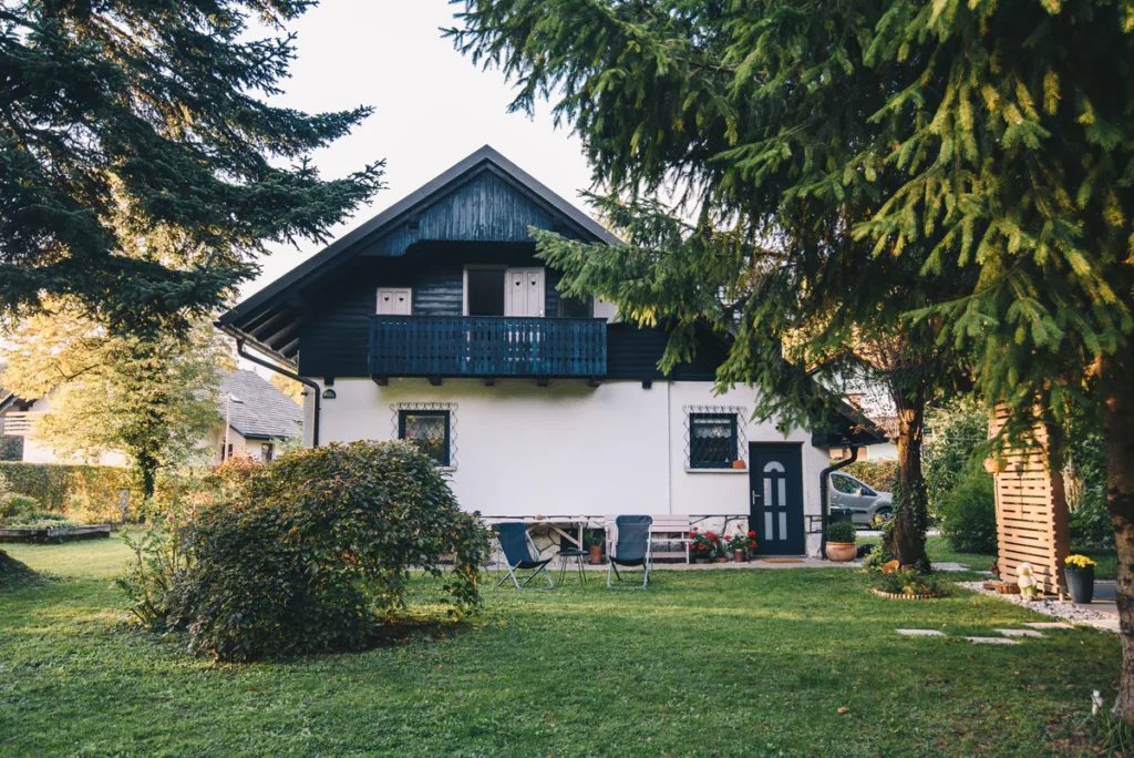 river-house-hrib-zunanjost_60